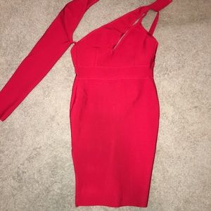Red bandage dress. Hot Miami styles